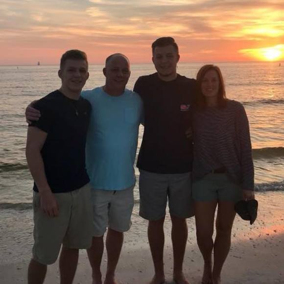 Meet your Posher, Carrie - Picture 1 of 1